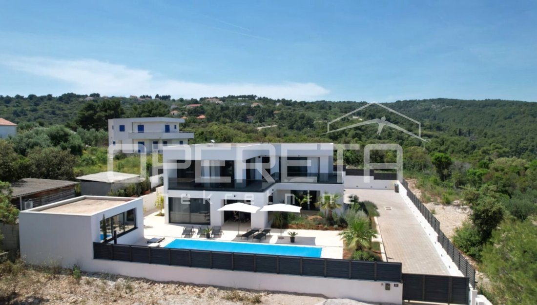 Villa in Rogac, Split-Dalmatia County, Croatia 1 - 16290889