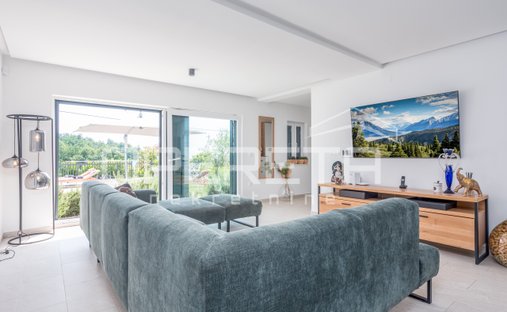 Villa in Grad Opatija, Primorje-Gorski Kotar County, Croatia 1