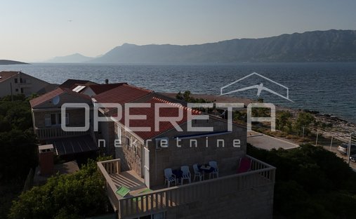 House in Povlja, Split-Dalmatia County, Croatia 1