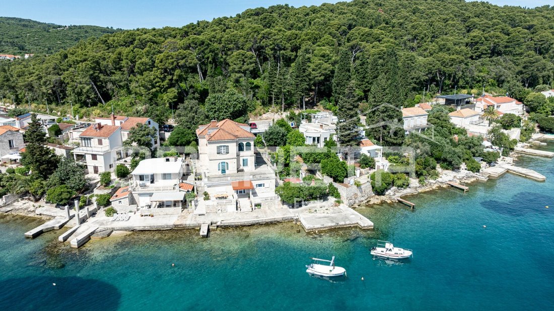 Apartment in Gradski kotar Stari grad, Korcula, Dubrovnik-Neretva County 1 - 16290737