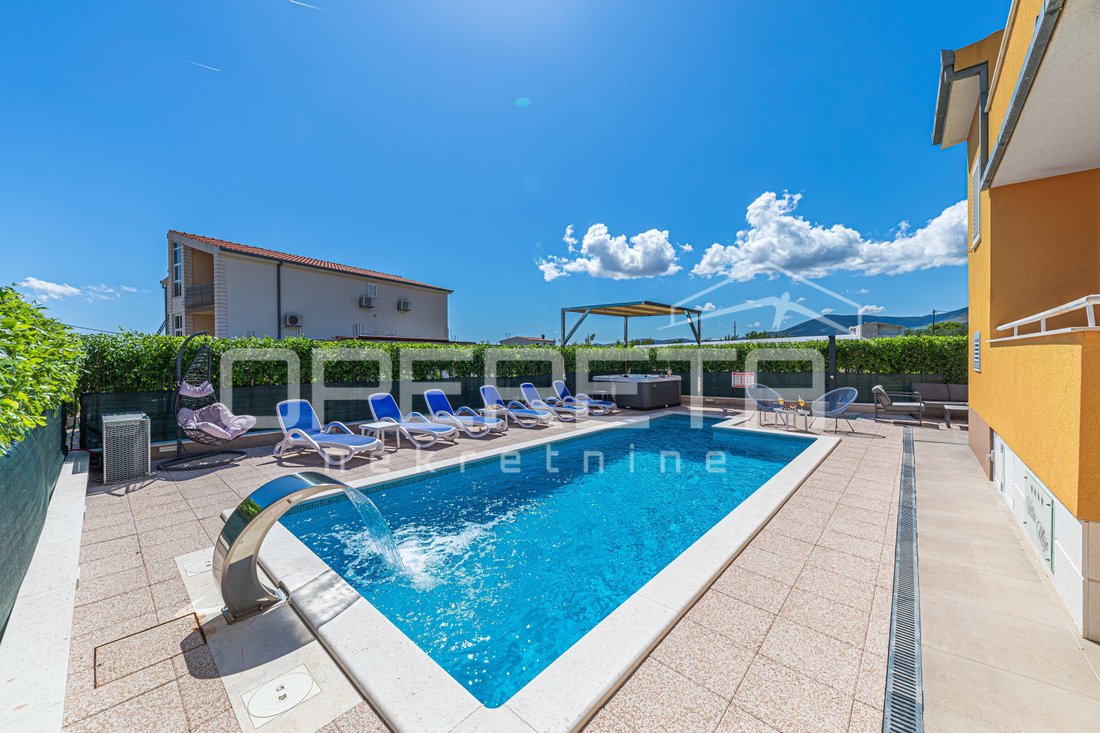House in Kastel Luksic, Split-Dalmatia County, Croatia 4 - 16290935