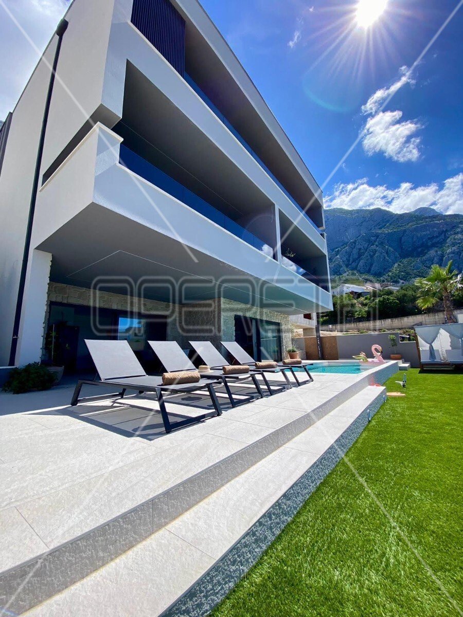 Villa in Veliko Brdo, Split-Dalmatia County, Croatia 4 - 16290843
