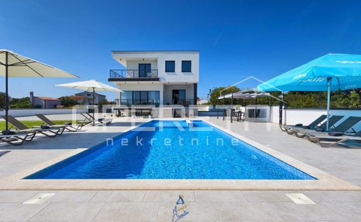 House in Valbandon, Istria County, Croatia 1