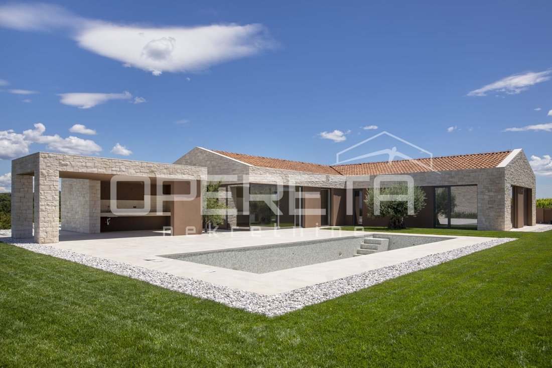 Villa in Brtonigla, Istria County, Croatia 2 - 16291008
