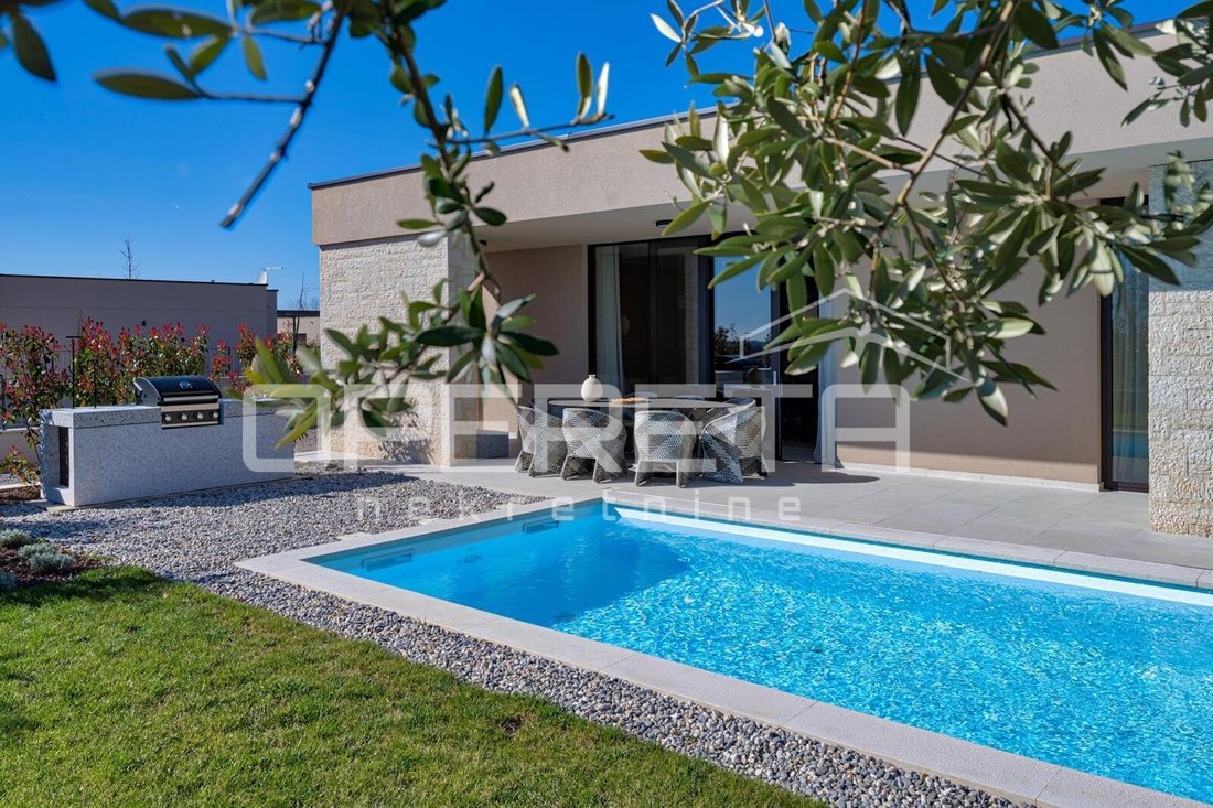 House in Porec, Istria County, Croatia 1 - 16290990