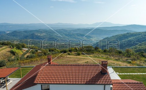 Haus in Vrh, Gespanschaft Istrien, Kroatien 1