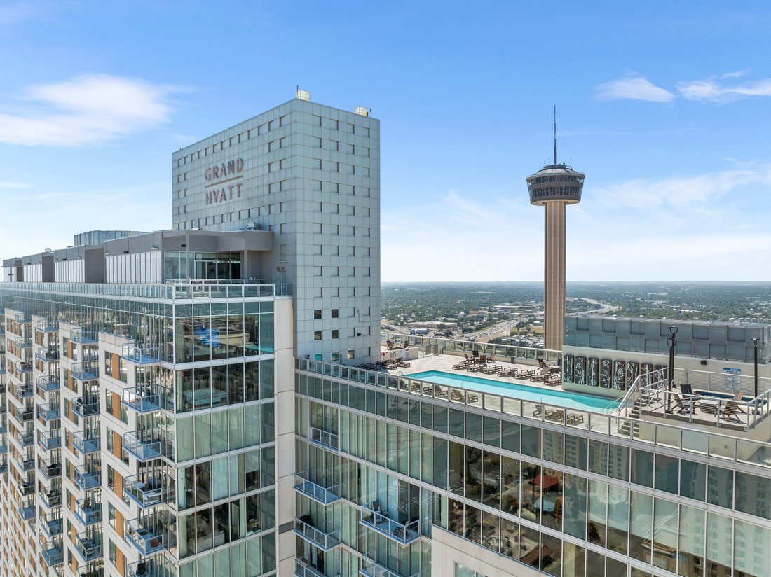 Condo in San Antonio, Texas, United States 4 - 16391390