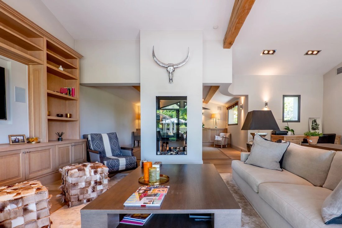 House in Mougins, Provence-Alpes-Côte d'Azur, France 5 - 16391386