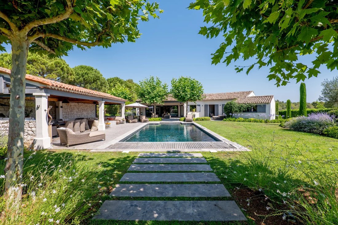 House in Mougins, Provence-Alpes-Côte d'Azur, France 1 - 16391386