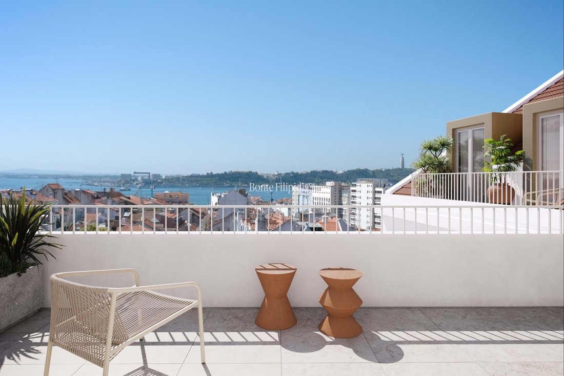 Penthouse in Misericordia, Lisbon, Portugal 2 - 16391443