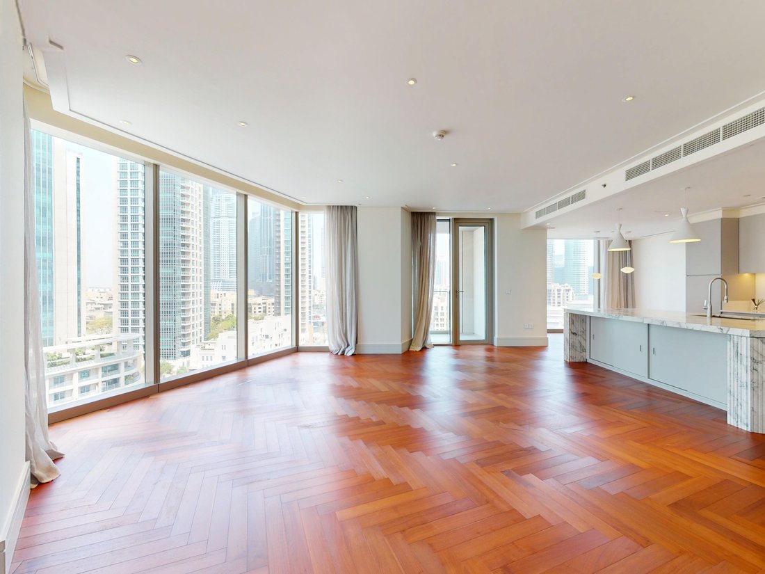 Apartment in Downtown Dubai, Dubai, United Arab Emirates 2 - 15618172