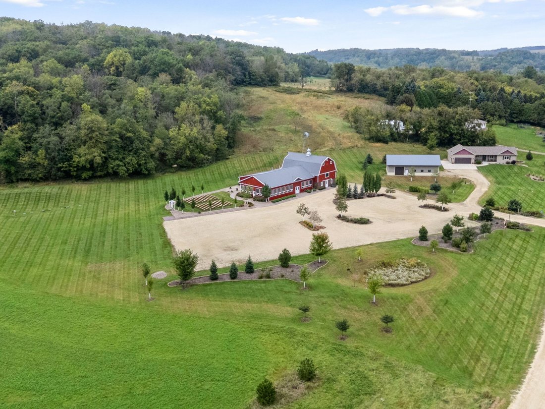 House in Byron, Minnesota, United States 3 - 16298915