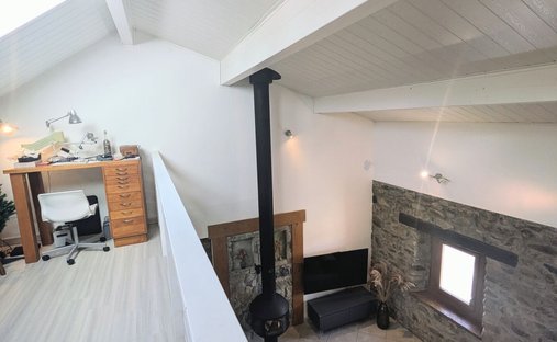 Castle for Sale in Bons-en-Chablais, Auvergne-Rhône-Alpes, France