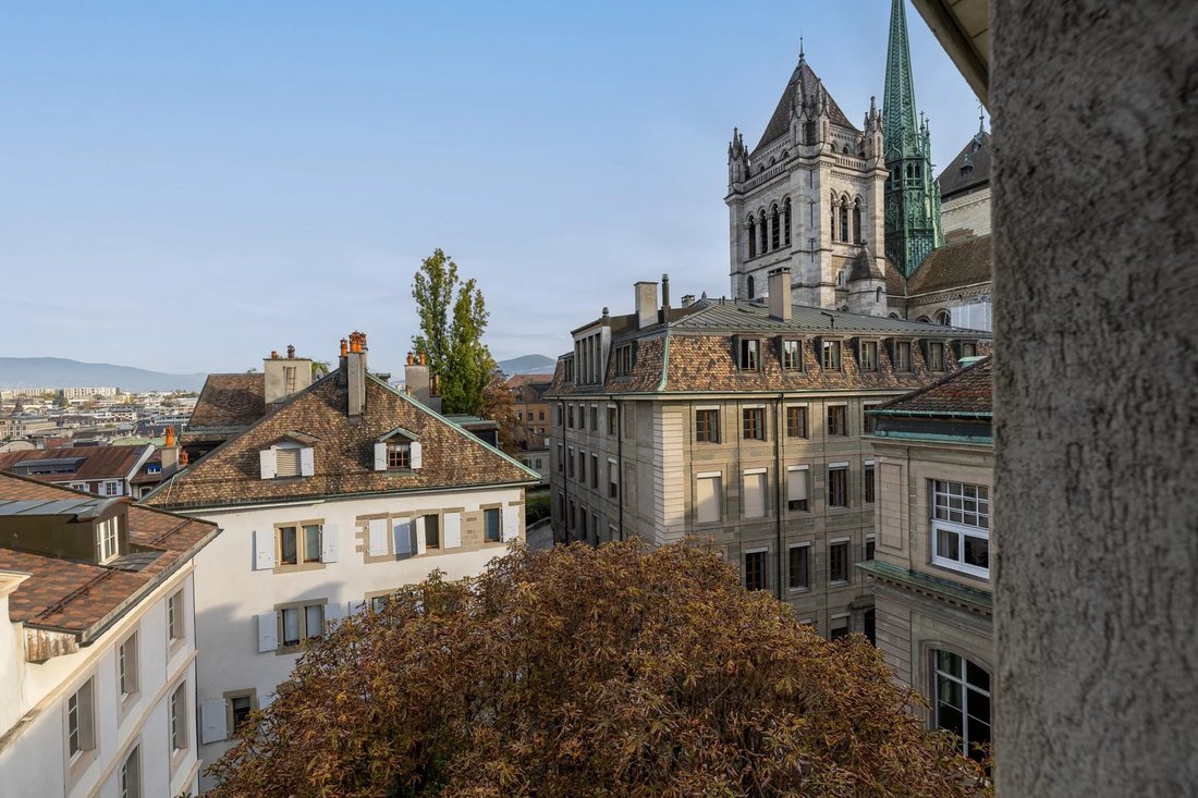 5 Room Apartment With Lake And Cathedral Views