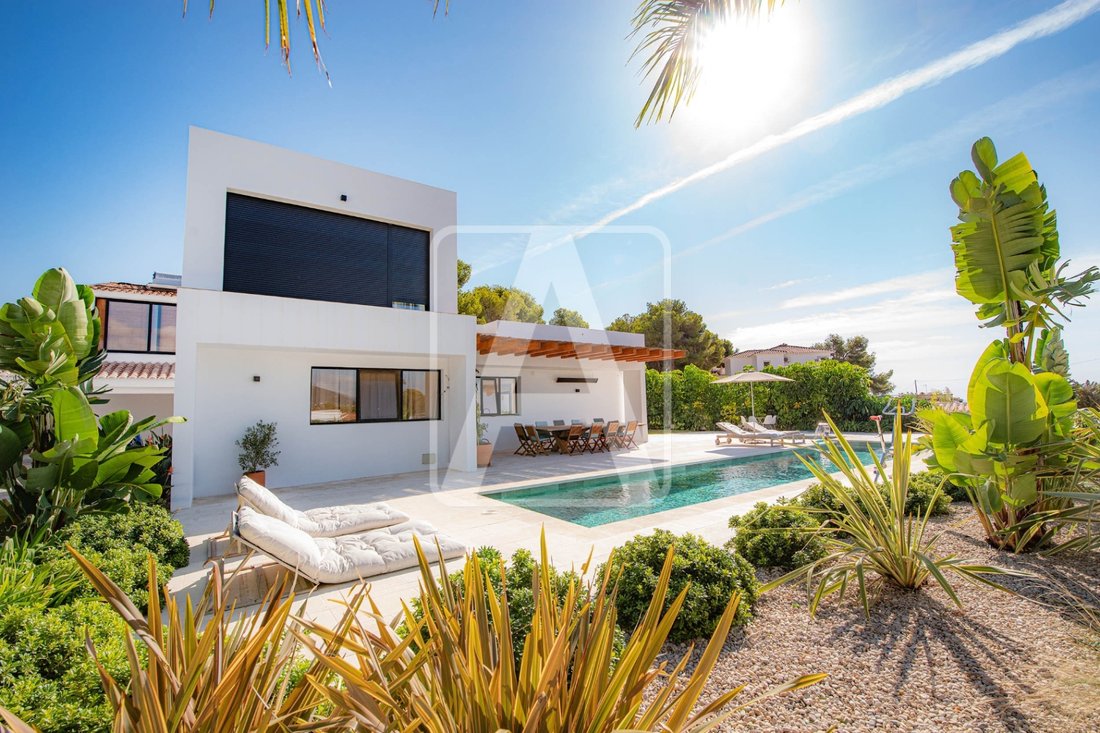 Villa in Benissa, Valencian Community, Spain 1 - 16172361