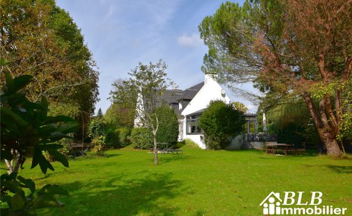 Maison à Les Essarts-le-Roi, Île-de-France, France 1