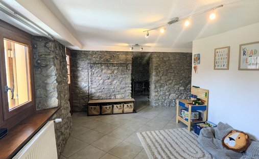 Castle for Sale in Bons-en-Chablais, Auvergne-Rhône-Alpes, France