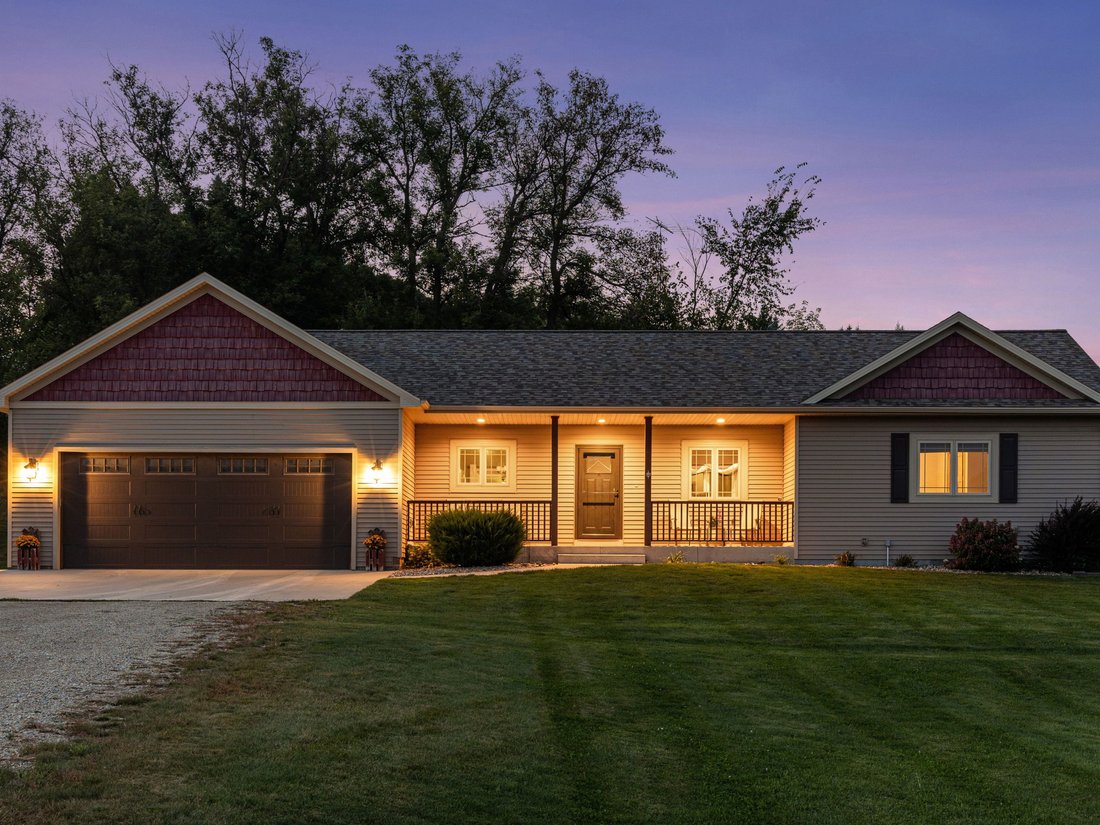 House in Byron, Minnesota, United States 4 - 16298915