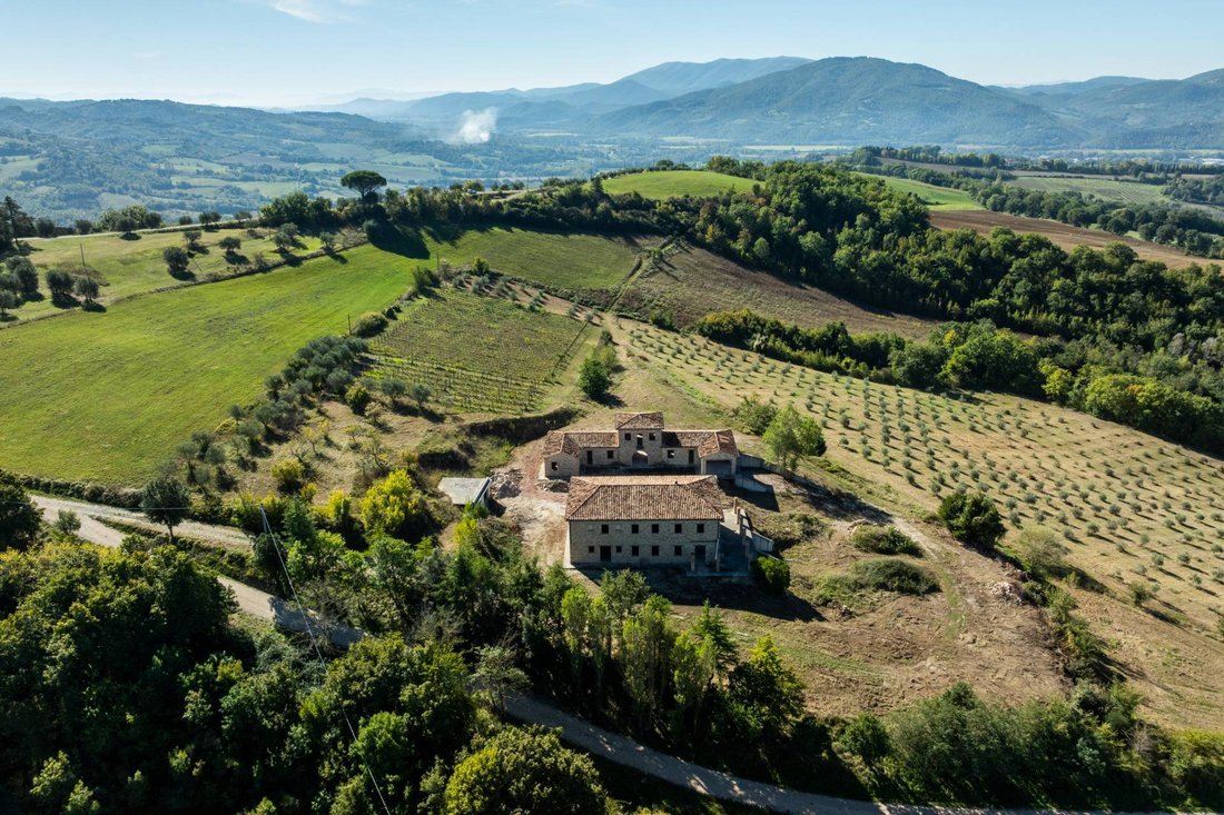 Country House in Umbertide, Umbria, Italy 3 - 16394418