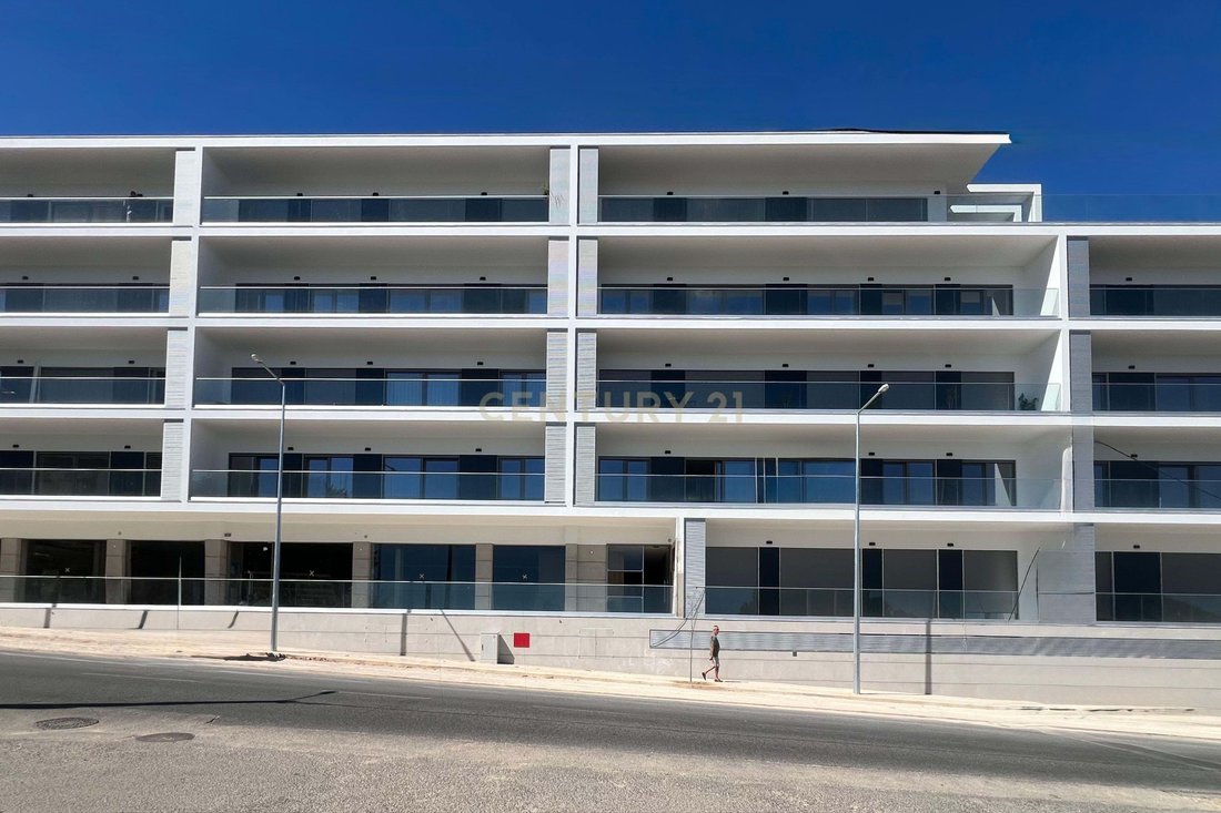 Apartment in Santa Iria de Azoia, Sao Joao da Talha e Bobadela, Lisbon, Portugal 1 - 13410751