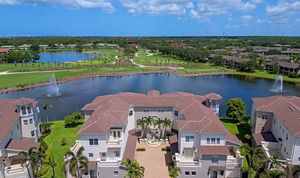 Curated visual reference: Visual Reference: Elegant Naples Penthouse With Sunset Golf In Naples Florida United