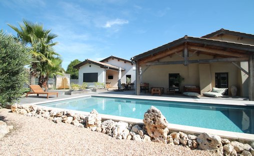 Castle for Sale in Marmande, Nouvelle-Aquitaine, France