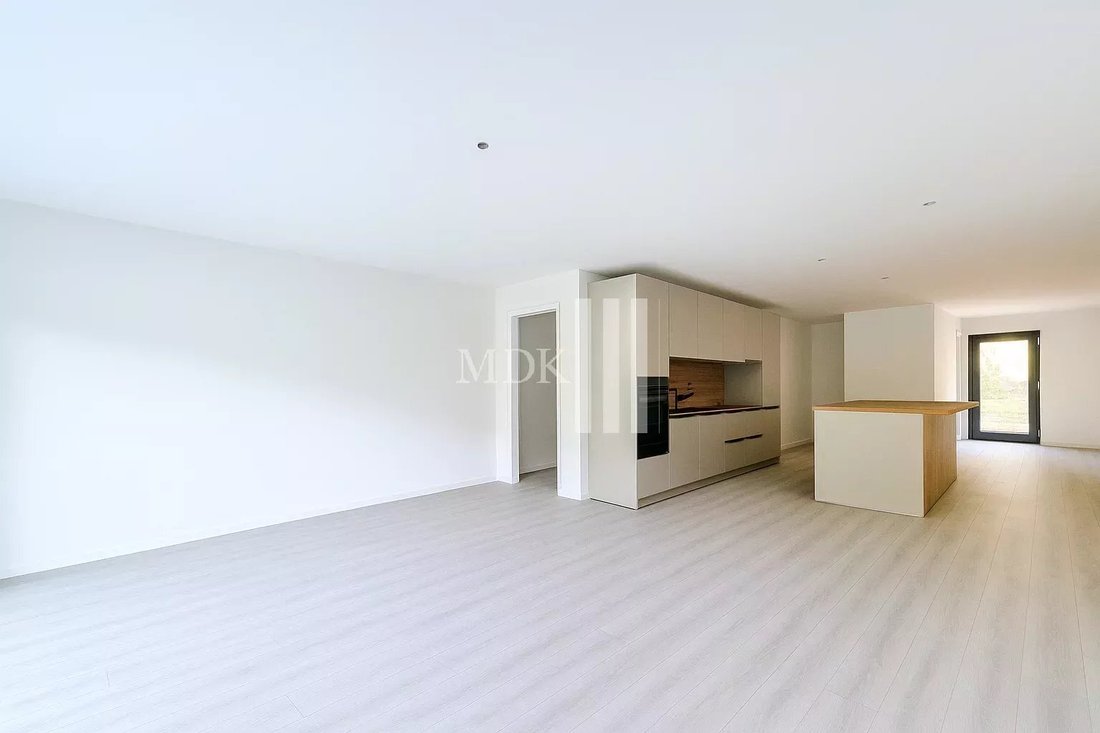 Magnificent Duplex With View Of The Dents Du Midi Mountains