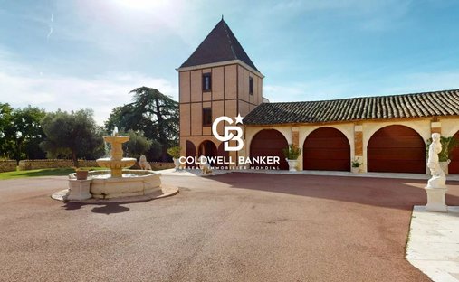 Elegant XI Xth Century Castle Beautiful Park Pool