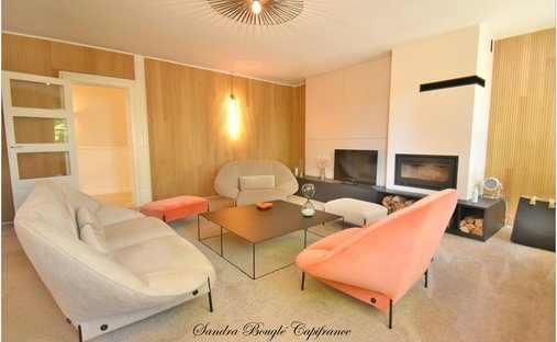 Castle for Sale in Laval, Pays de la Loire, France