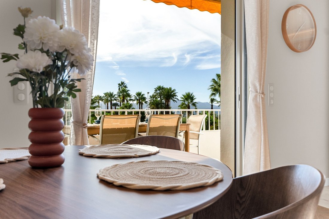 Apartment in Saint Nicolas, Cannes, France 5 - 16331211