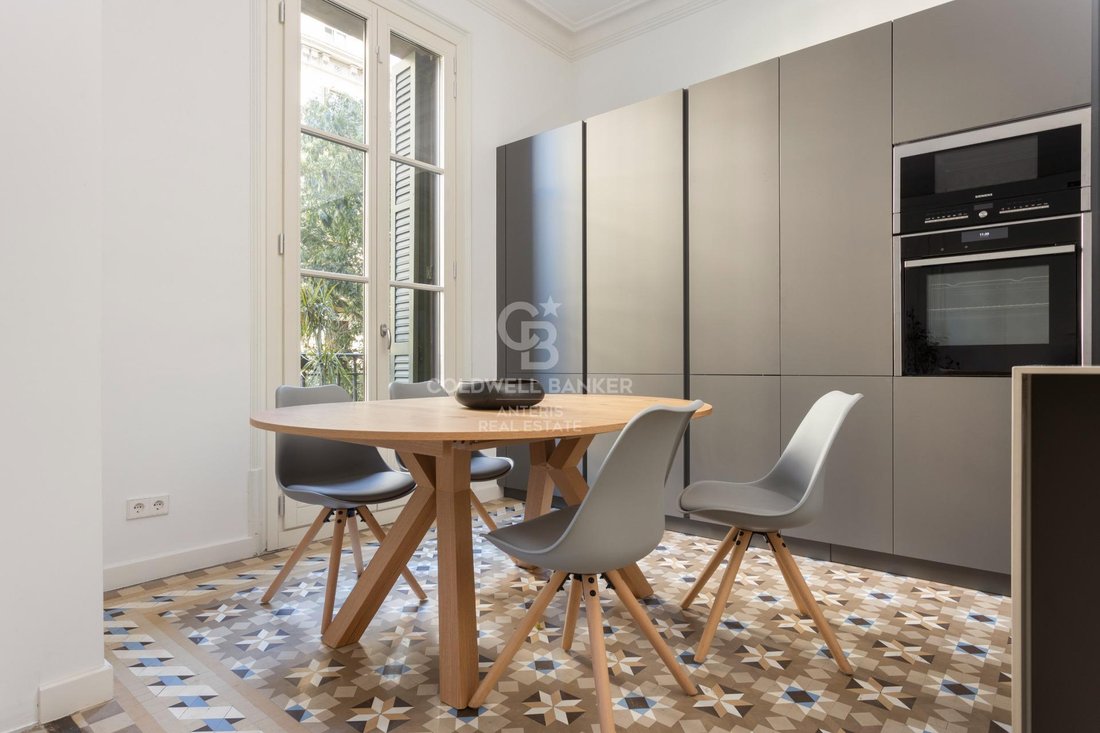 Apartment in Eixample, Barcelona, Spain 5 - 16393942