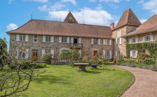Maison à Culin, Auvergne-Rhône-Alpes, France 1
