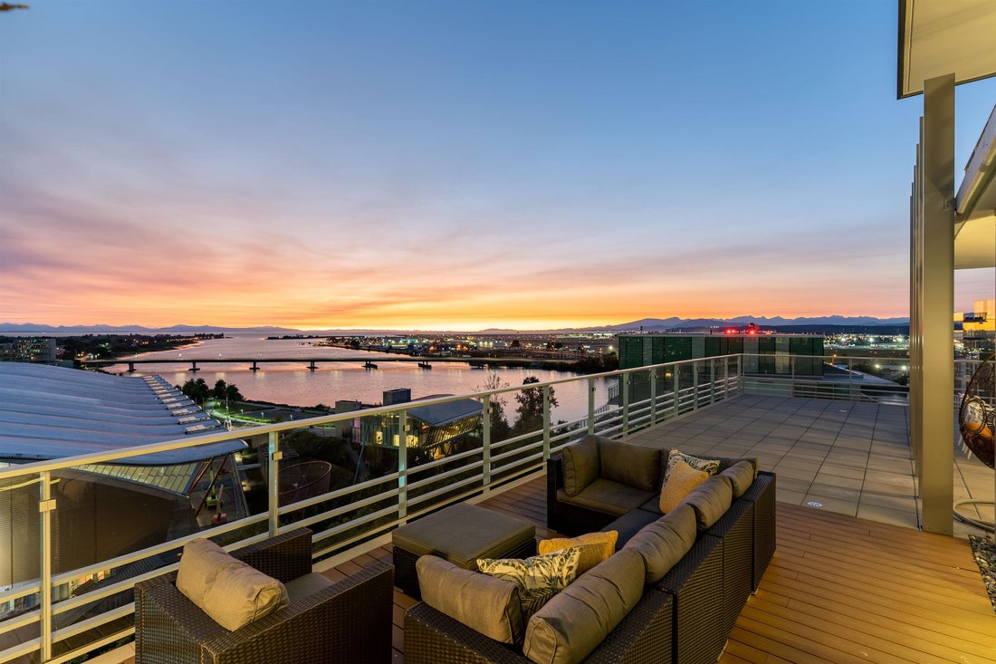 Spectacular Two Storey Penthouse In Richmond, British Columbia, Canada ...