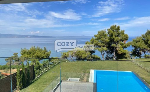 Villa in Nea Propontida, Macedonia and Thrace, Greece 1