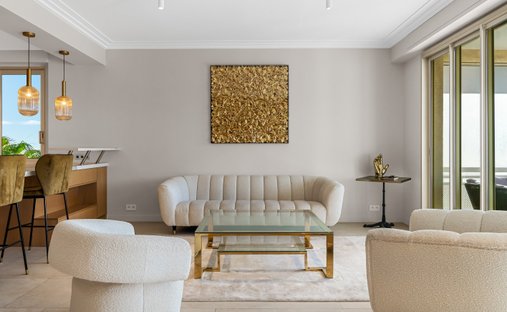Apartment in Saint Nicolas, Cannes, France 1