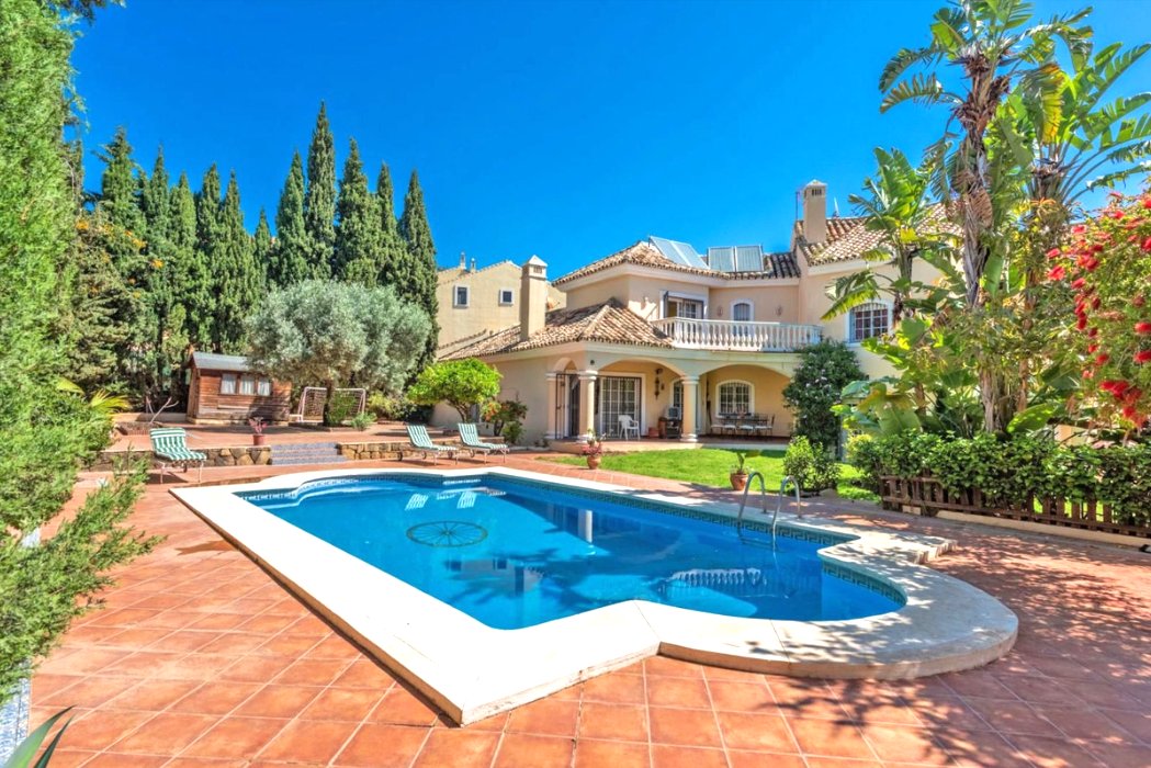 Villa in Marbella, Andalusia, Spain 1 - 16395144