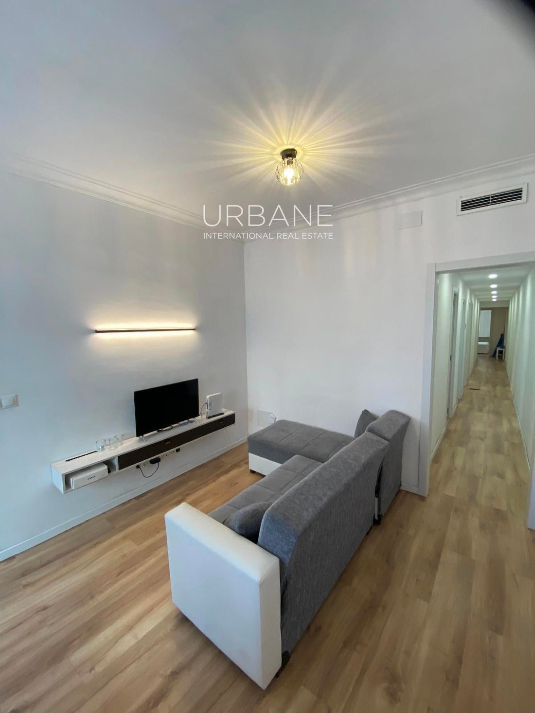 Apartment in Eixample, Barcelona, Spain 3 - 16395139