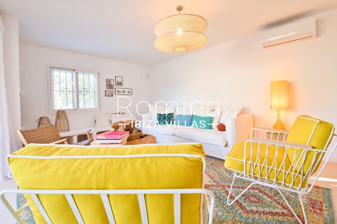 Villa in Cala Llenya, Santa Eularia des Riu, Balearic Islands 4 - 16395086