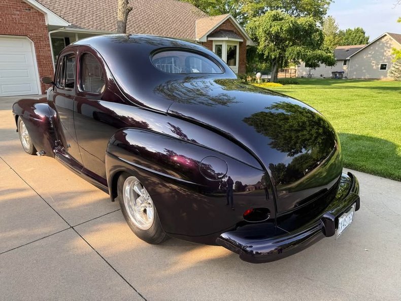 Coupe in Glendale, United States 3 - 16395314