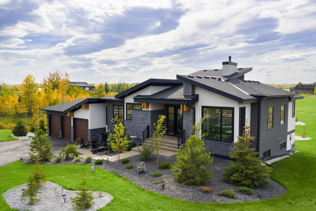 House in Rocky View County, Alberta, Canada 1 - 16395570