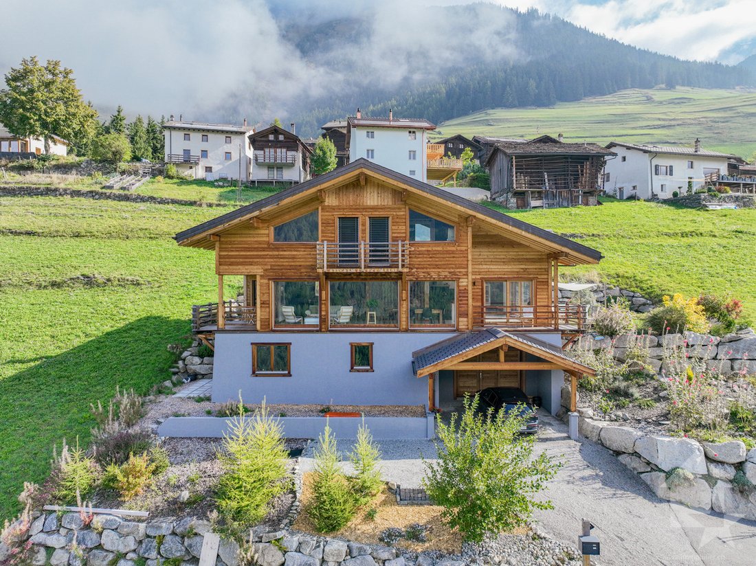 Splendid 275 M2 Chalet In The Heart Of Nature