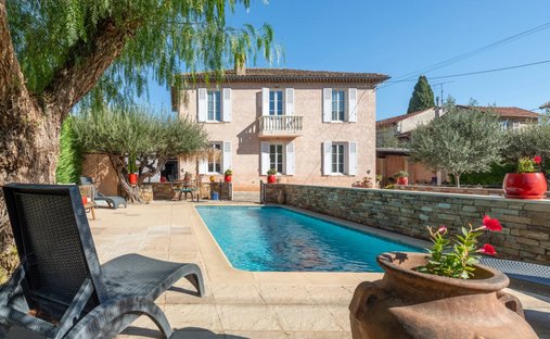 House in Les Muriers, Cannes, France 1