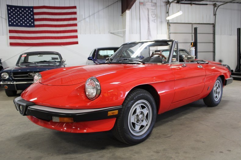 Cabriolet in Traverse City, United States 1 - 16395351