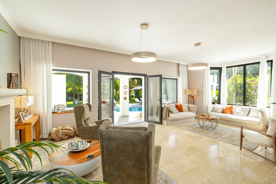 Villa in Estepona, Andalusia, Spain 2 - 16332795