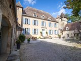 Castle for Sale in Monflanquin, Nouvelle-Aquitaine, France - 2