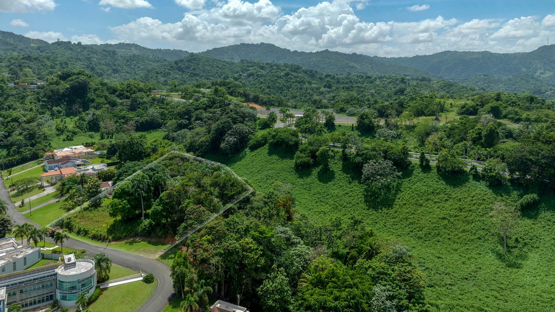 Land in Guaynabo, Guaynabo, Puerto Rico 2 - 16396761