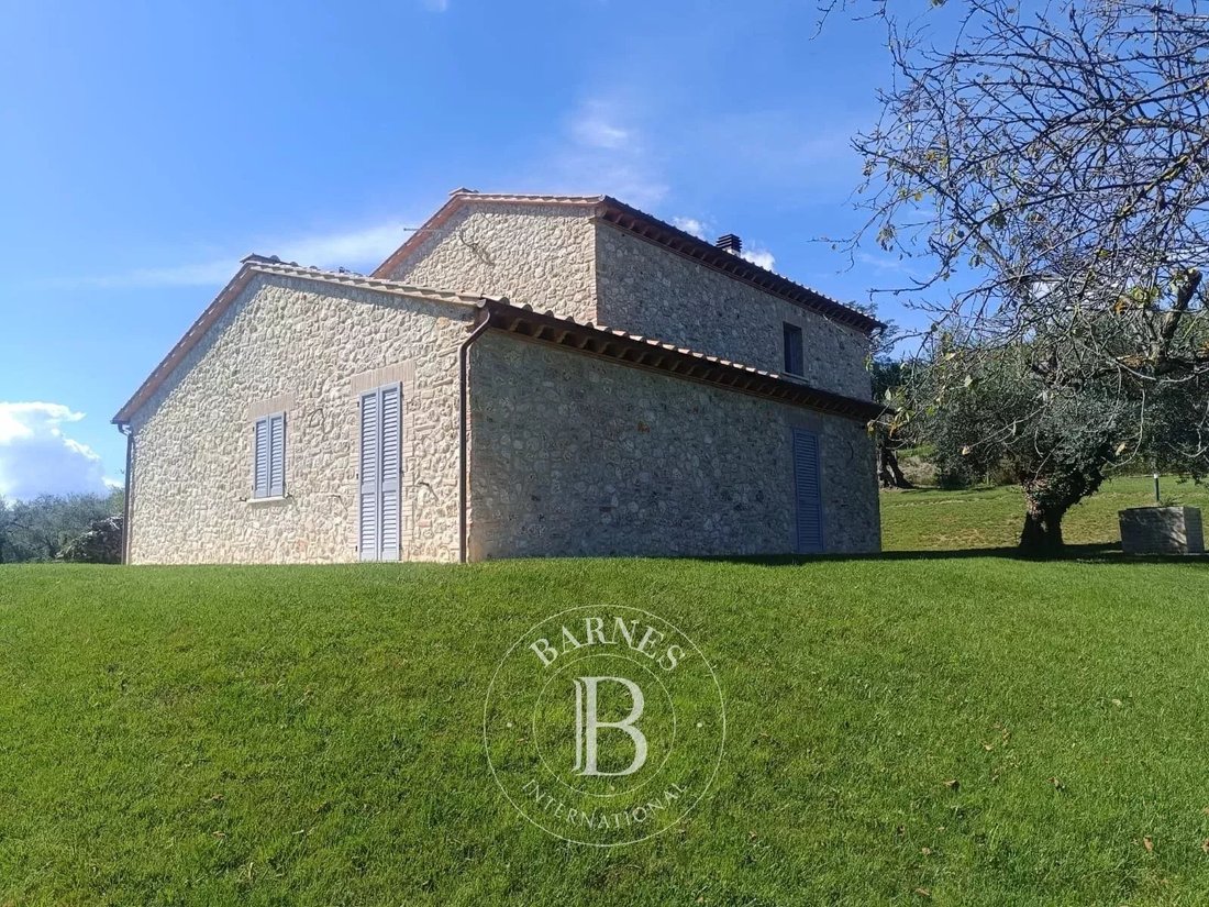 Villa in Narni, Umbria, Italy 2 - 16396952