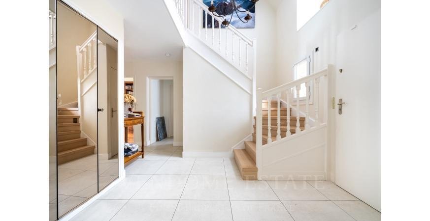 House in Nord, Chambourcy, France 5 - 16397089