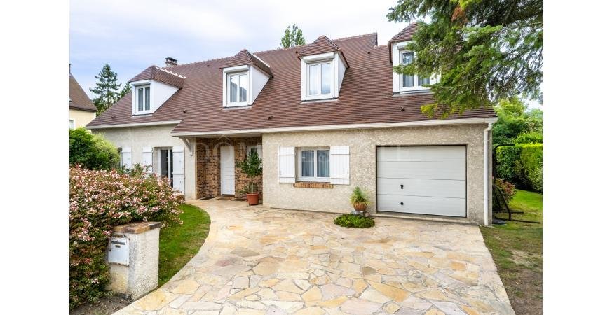 House in Nord, Chambourcy, France 1 - 16397089