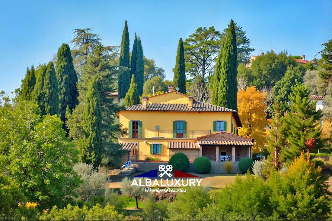Villa in Monte San Savino, Tuscany, Italy 2 - 15778406